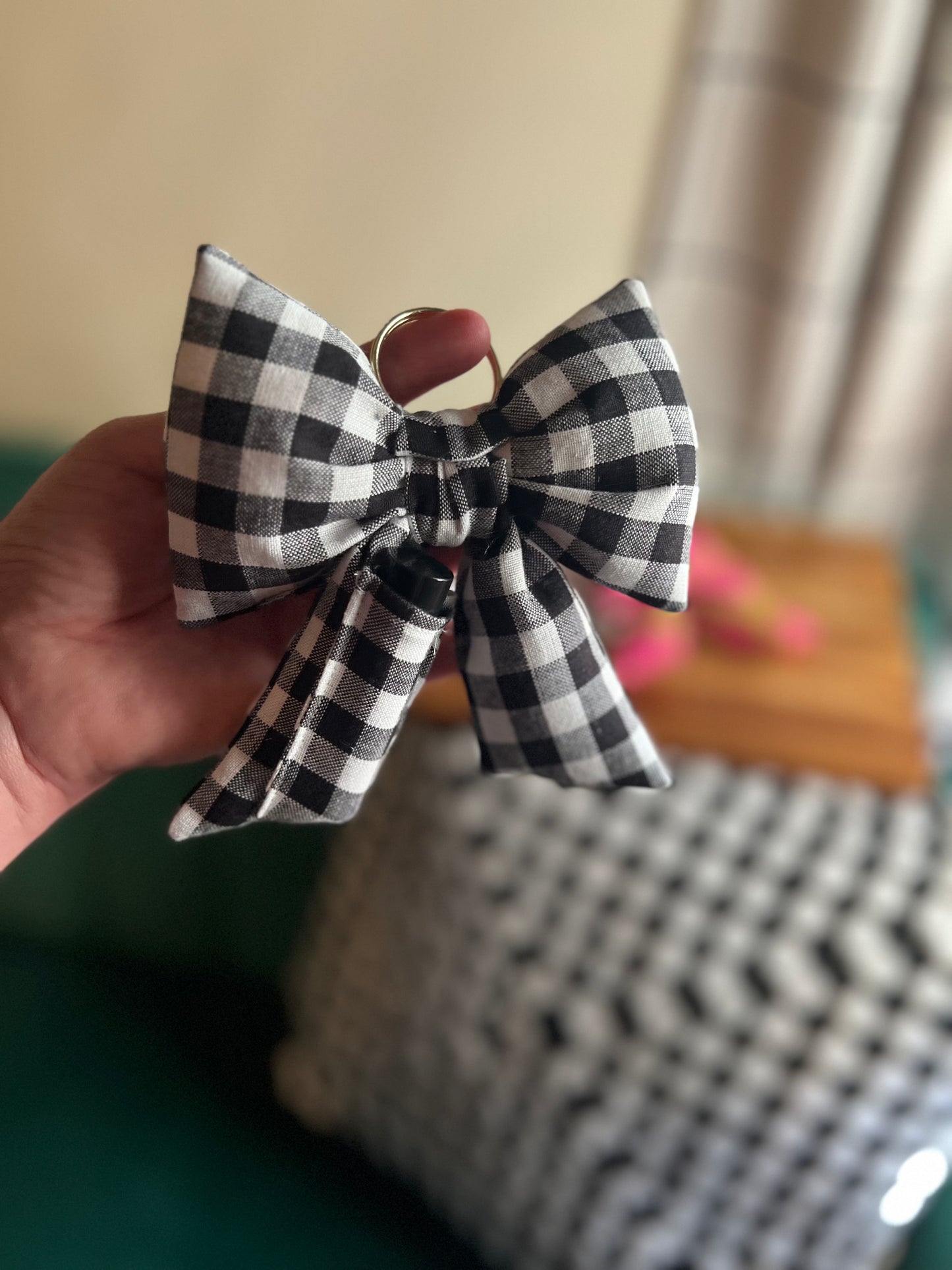 Bow Chapstick Holder