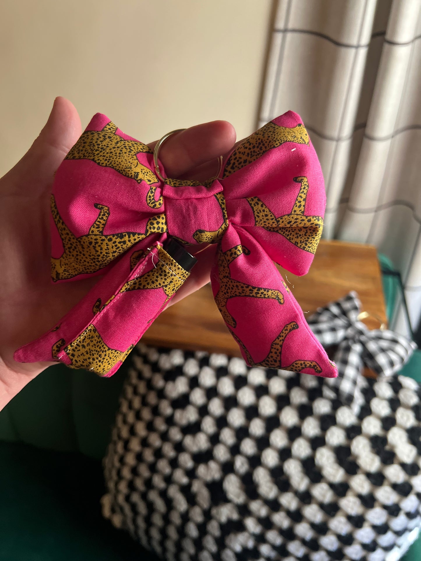 Bow Chapstick Holder