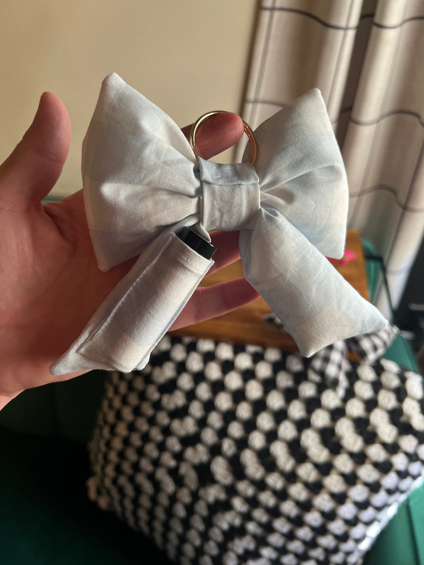 Bow Chapstick Holder